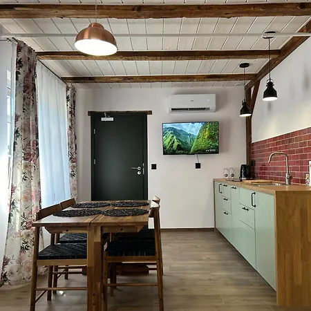 Pod Belkami Mikołajki